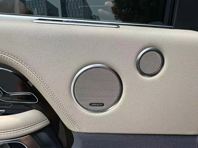 Land Rover Range Rover — Фото автомобиля 18