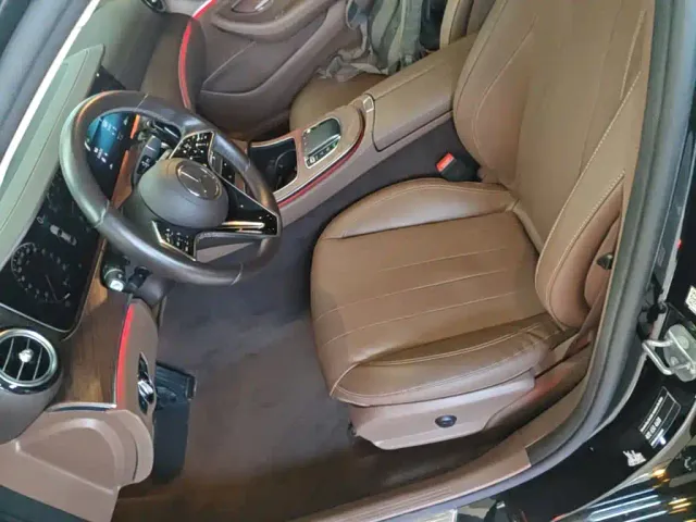 Mercedes-Benz E-Class — Фото автомобиля 14