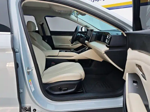 BYD Qin L — Фото автомобиля 8