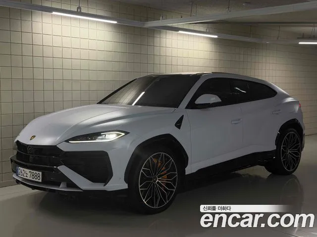 Lamborghini Urus — Фото автомобиля 2