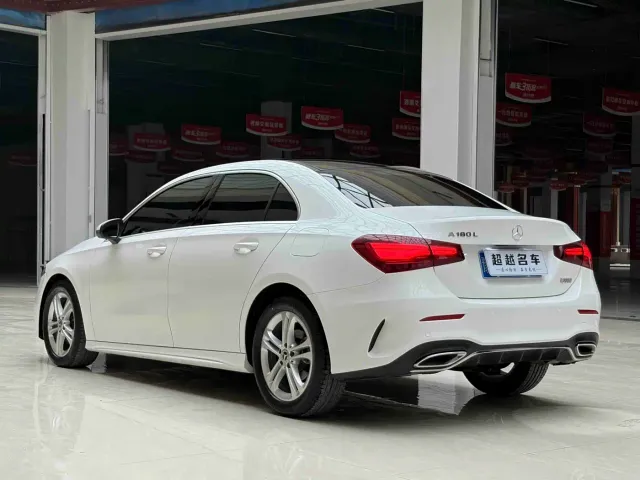 Mercedes-Benz A-Class — Фото автомобиля 14