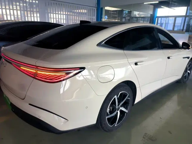 BYD Seal 07 DM-i — Фото автомобиля 6