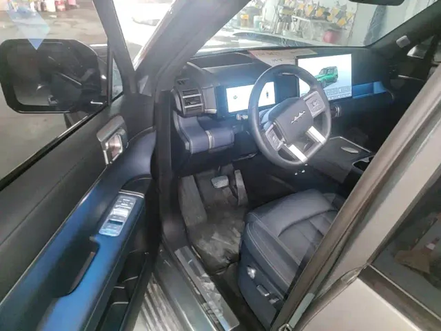 BYD FangChengBao Titanium 7 — Фото автомобиля 15