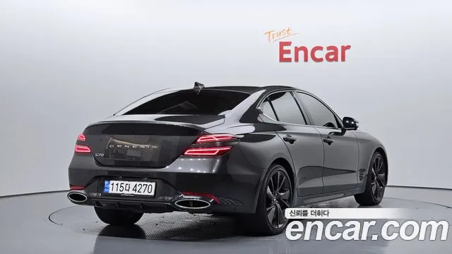 Genesis G70 — Фото автомобиля 2