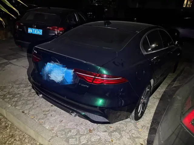 Jaguar XEL — Фото автомобиля 7