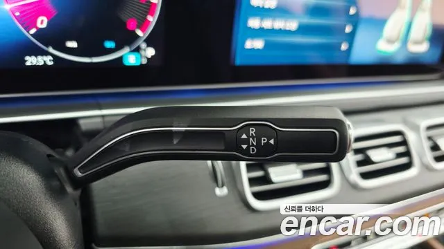 Mercedes-Benz GLE-Class — Фото автомобиля 9