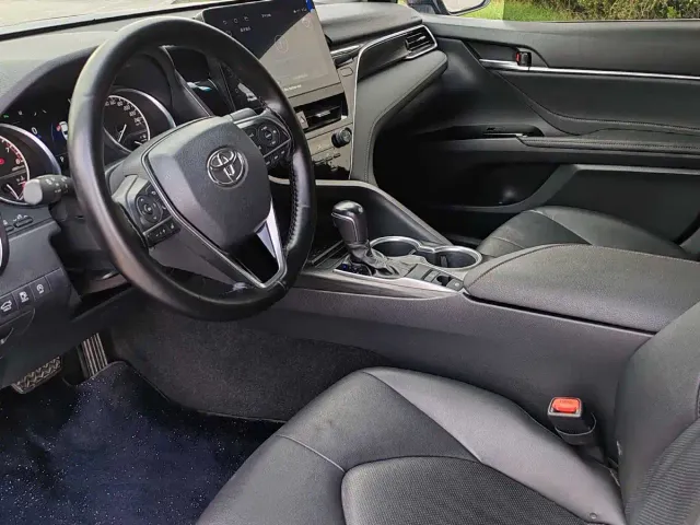 Toyota Camry — Фото автомобиля 8