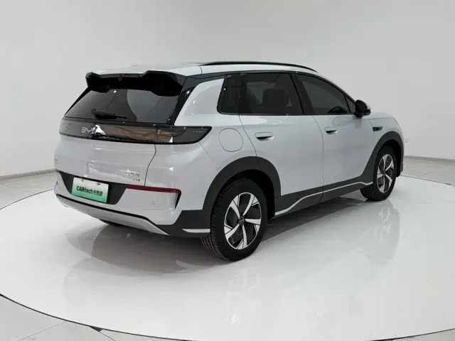 BYD Sealion 05 EV — Фото автомобиля 26