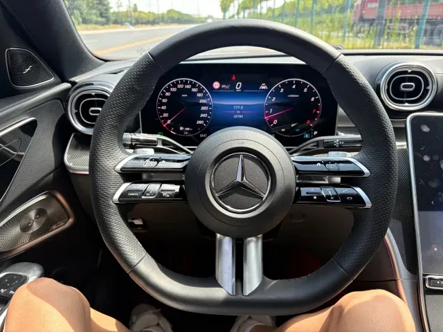 Mercedes-Benz C-Class — Фото автомобиля 17
