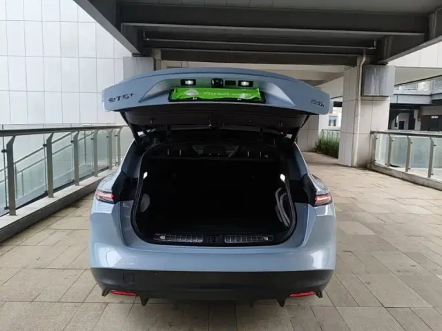 Nio ET5 Touring — Фото автомобиля 14