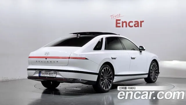 Hyundai Grandeur GN7 — Фото автомобиля 2