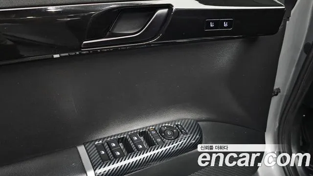 Hyundai Grandeur Grandeur (GN7) 3.5 LPG 2WD (Такси) — Фото автомобиля 25