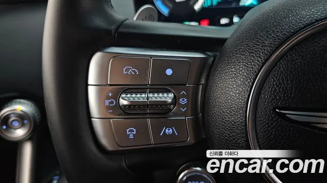Genesis GV60 — Фото автомобиля 26