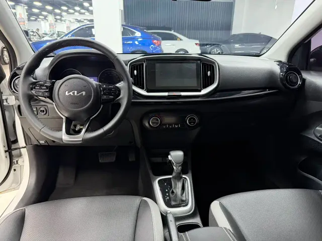 Kia KX1 — Фото автомобиля 7