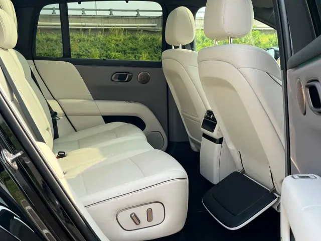 Li Auto i6 — Фото автомобиля 16