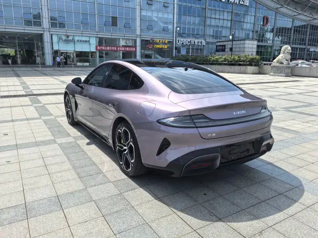 Xiaomi SU7 — Фото автомобиля 8