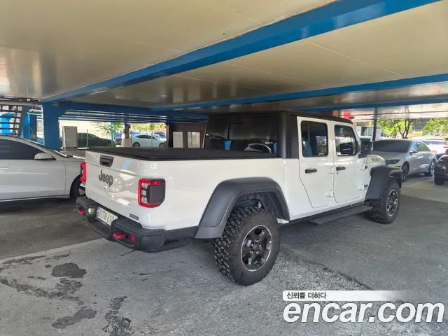 Jeep Gladiator JT — Фото автомобиля 2