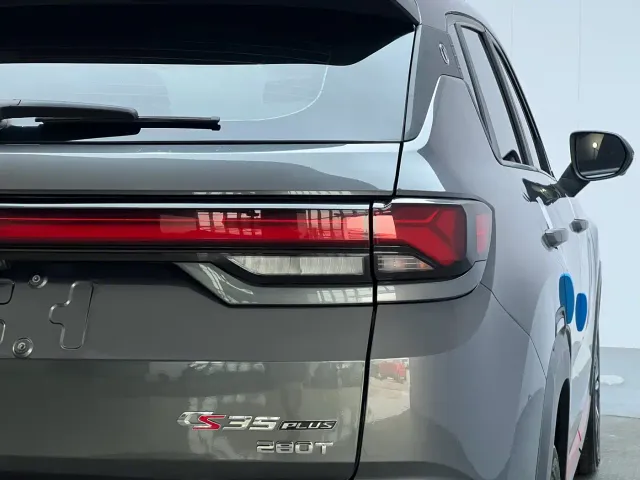 Changan CS35 Plus — Фото автомобиля 23