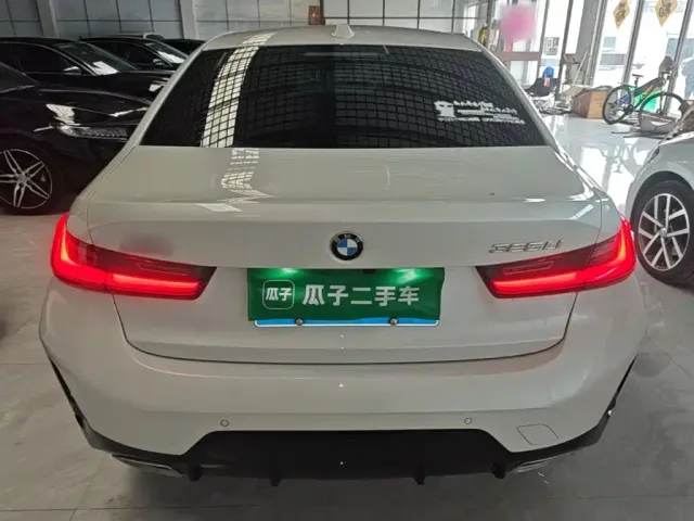 BMW 3 Series — Фото автомобиля 5