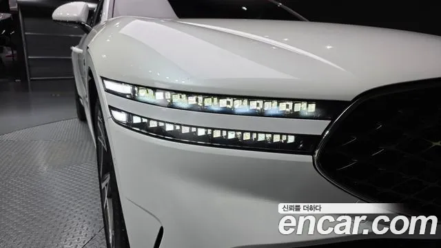 Genesis G90 Бензин 3.5 турбо AWD — Фото автомобиля 22