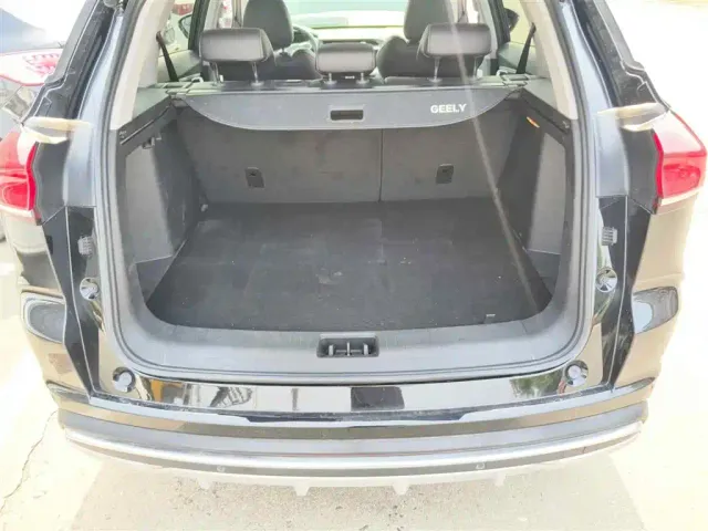 Geely Boyue — Фото автомобиля 5