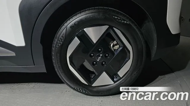 Kia EV3 — Фото автомобиля 6