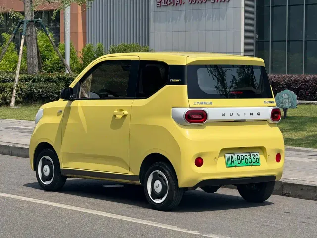 Wuling Hongguang Mini EV — Фото автомобиля 6