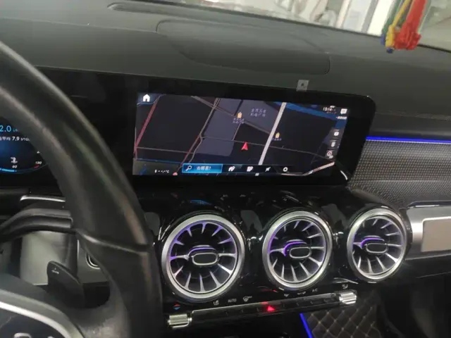 Mercedes-Benz GLB-Class — Фото автомобиля 13