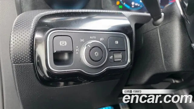 Mercedes-Benz A-Class — Фото автомобиля 14