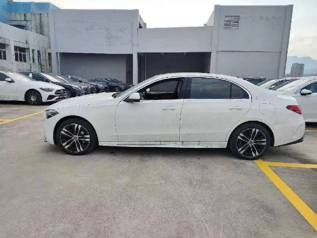 Mercedes-Benz C-Class — Фото автомобиля 4