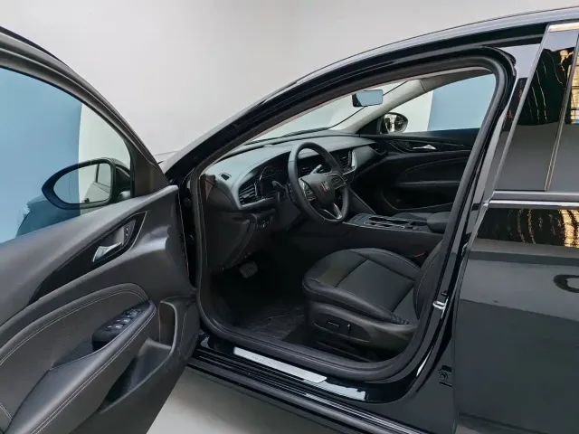 Buick Regal 2024 25T Ultra Comfort Edition — Фото автомобиля 7
