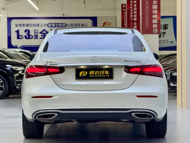Mercedes-Benz E-Class — Фото автомобиля 14