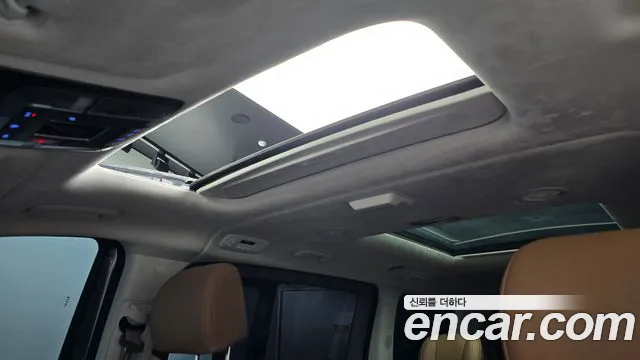 Hyundai Staria Staria L3.5 Lounge 7 мест — Фото автомобиля 17