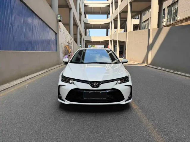 Toyota Corolla — Фото автомобиля 2