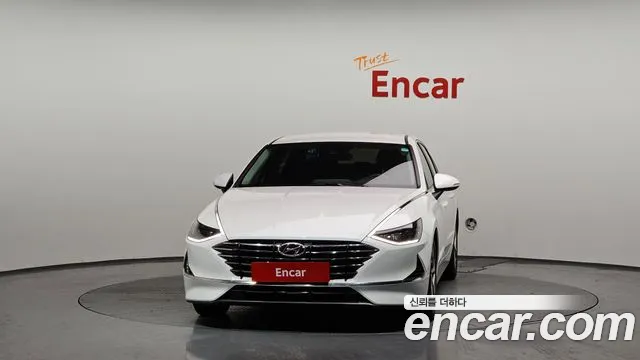 Hyundai Sonata Sonata (DN8) 2.0 LPG(Для проката) — Фото автомобиля 3