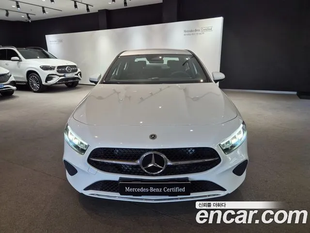 Mercedes-Benz A-Class — Фото автомобиля 3