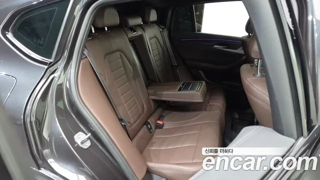 BMW X4 xDrive20i M Sport Pro — Фото автомобиля 11