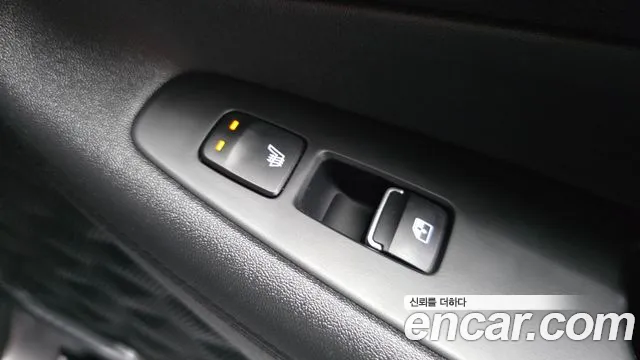Hyundai Santafe Новый Santa Fe Дизель 2.2 2WD — Фото автомобиля 13
