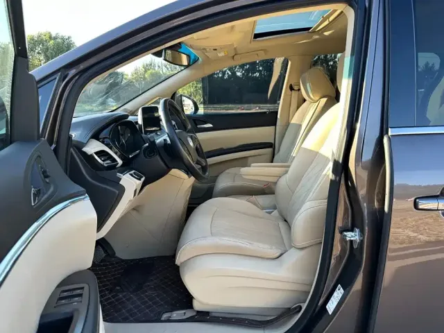 Buick Buick GL8 2023 Facelift Land Business Class Luxury — Фото автомобиля 9
