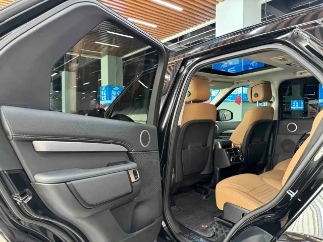 Land Rover Discovery — Фото автомобиля 13