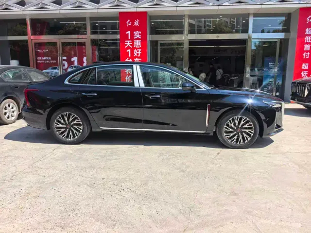 Hongqi H5 — Фото автомобиля 4