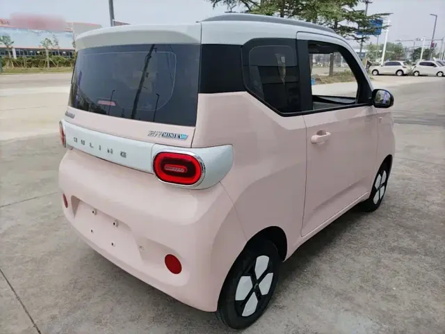 Wuling Hongguang Mini EV — Фото автомобиля 6