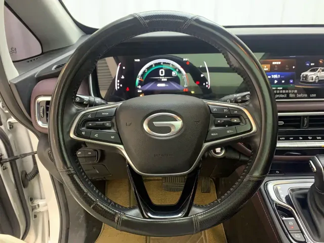 GAC Trumpchi M6 — Фото автомобиля 15