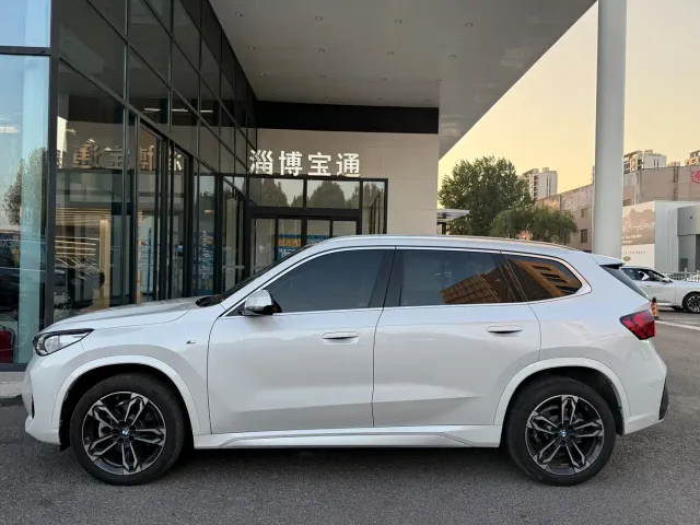 BMW X1 — Фото автомобиля 5