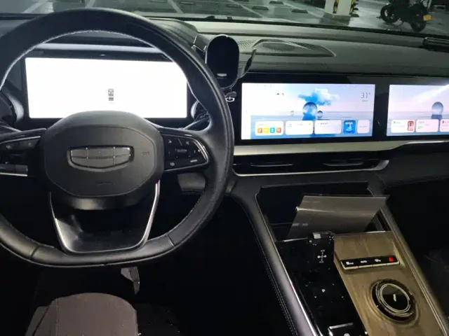 Geely Xingyue L — Фото автомобиля 12