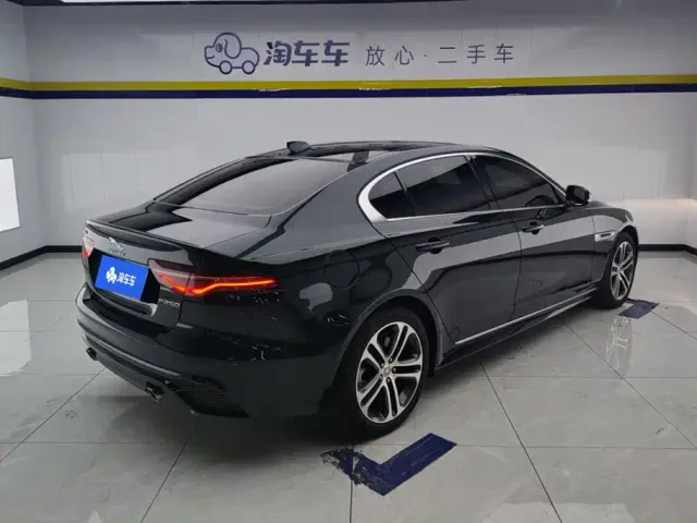 Jaguar XEL — Фото автомобиля 3
