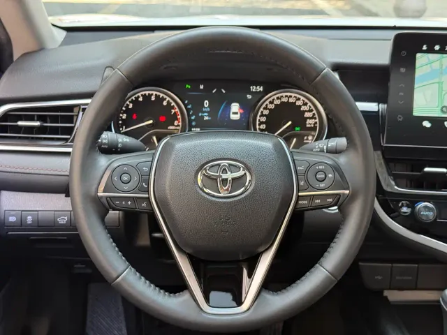 Toyota Camry — Фото автомобиля 6