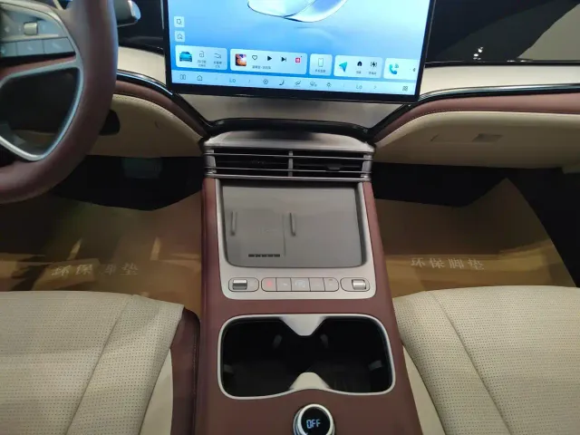 BYD Seal 07 DM-i — Фото автомобиля 9