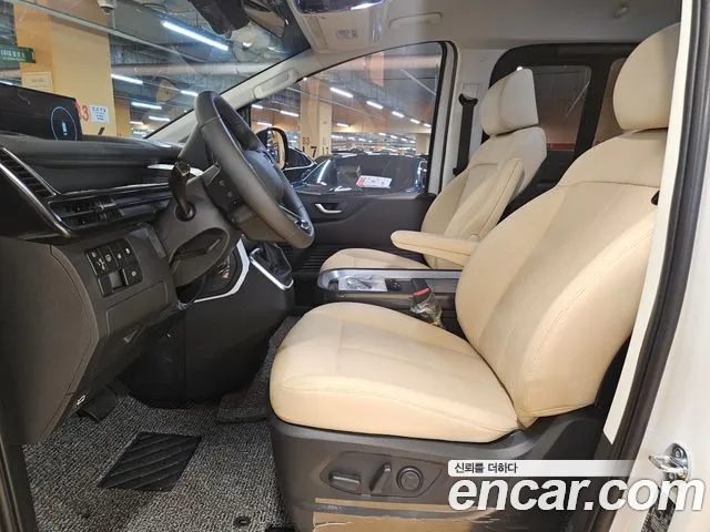 Hyundai Staria Новый Staria — Фото автомобиля 10