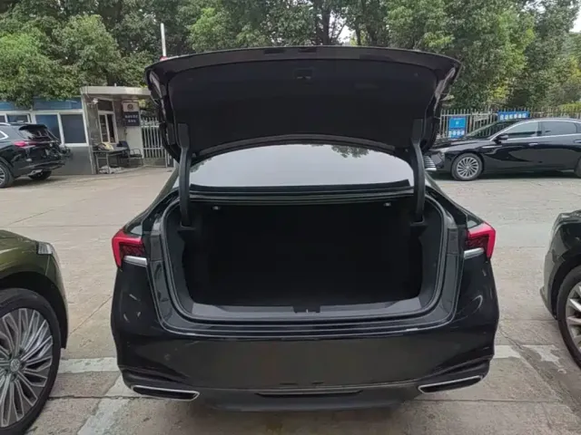 Buick LaCrosse — Фото автомобиля 18
